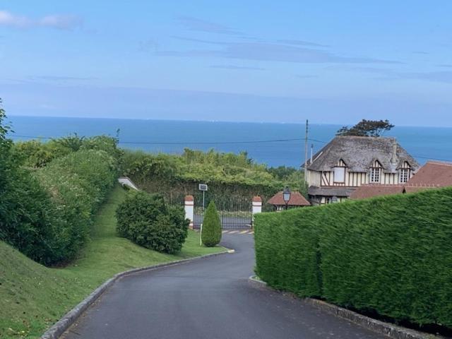 L'Appartement Vue Mer De La Villa Des Rosiers - Trouville Sur Mer Exterior foto
